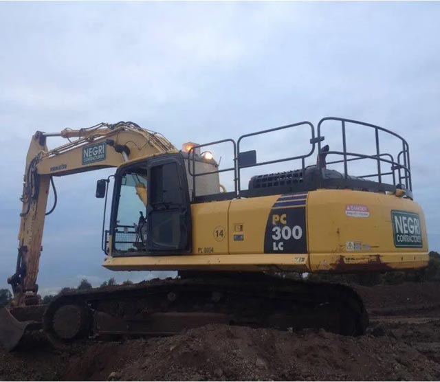 Komatsu 30T Excavator